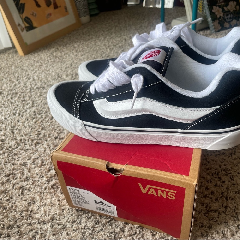 Vans Knu Skool Sneakers